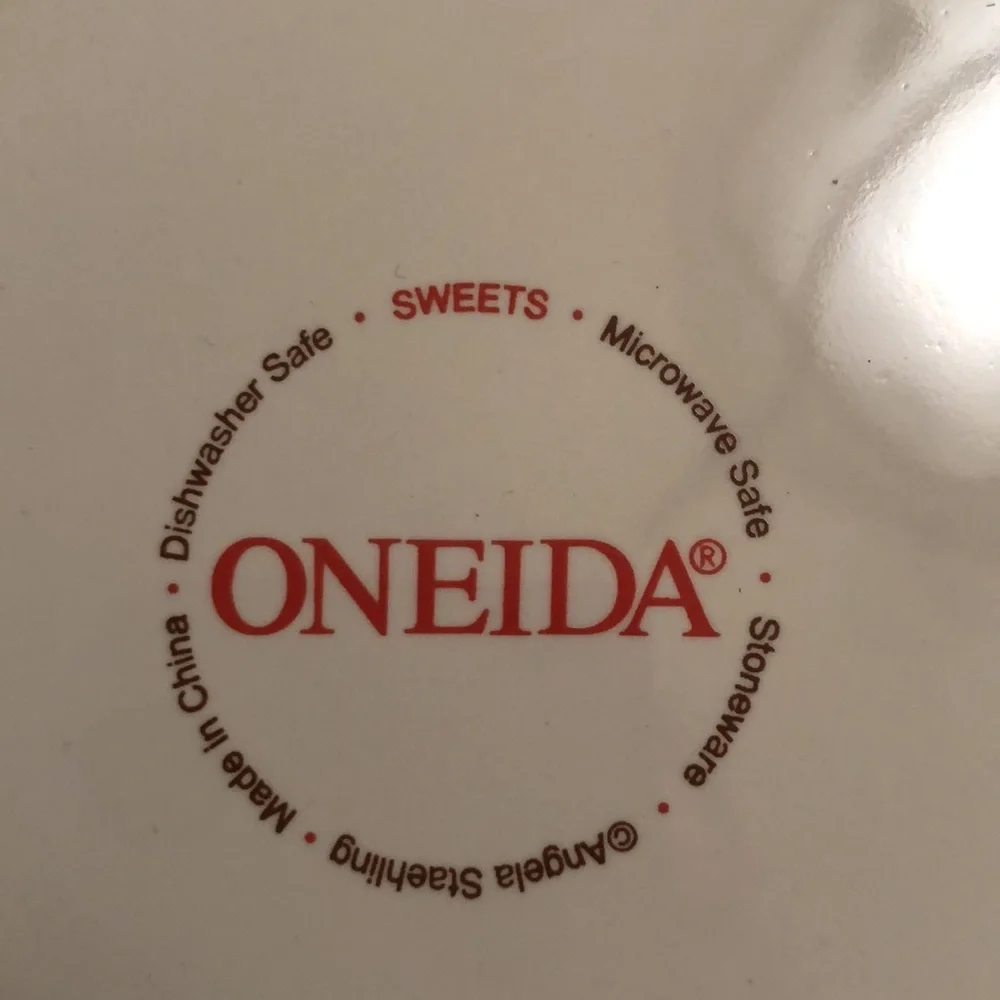 Oneida Angela Staehling Set of Four (4) Sweets Dessert/Salad Plates